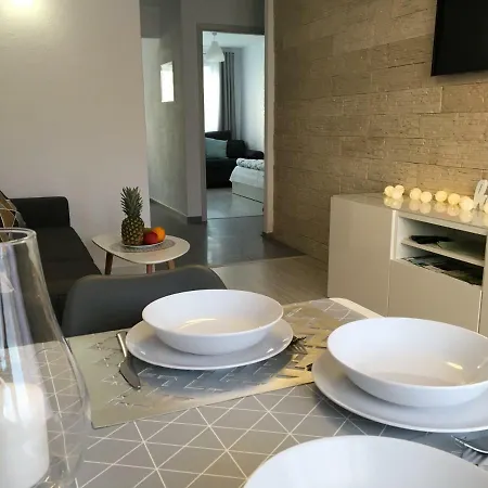 Apartament Melisa 2 *